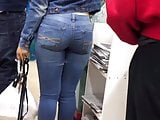 Ebony teen with bubble booty in blue jeans teasing VPL 
