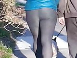 Super phat booty in spandex